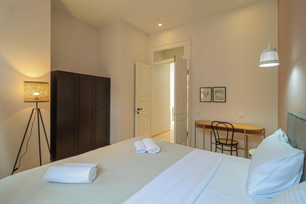Stylish 2br In - By Wehost *
