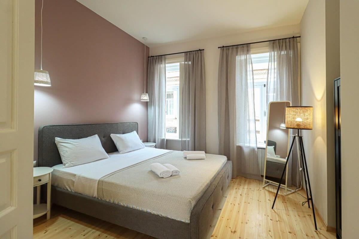 Stylish 2br In - By Wehost بيت للعطل *